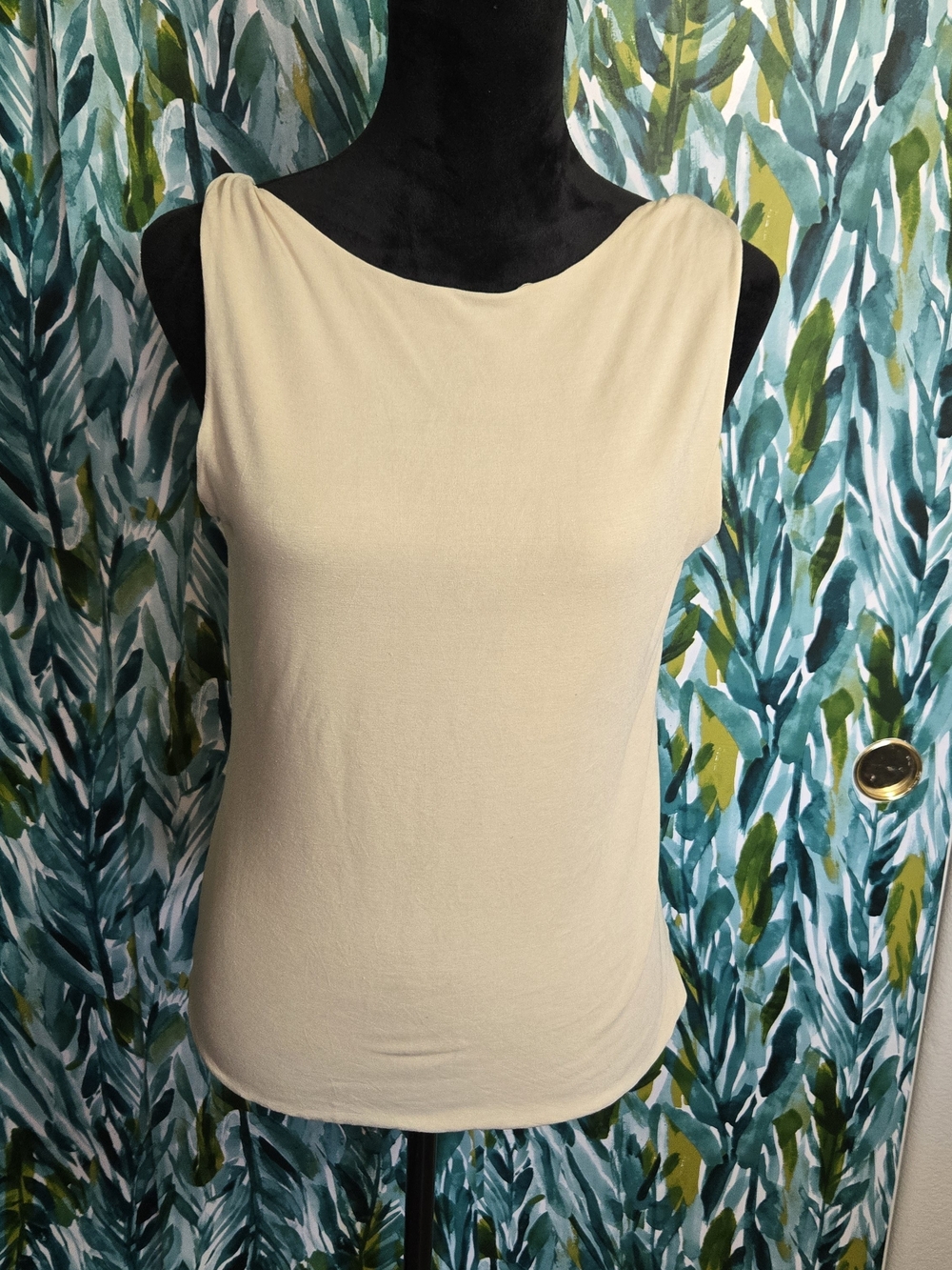 Donna Karan Cream Sleeveless Boatneck Tank
